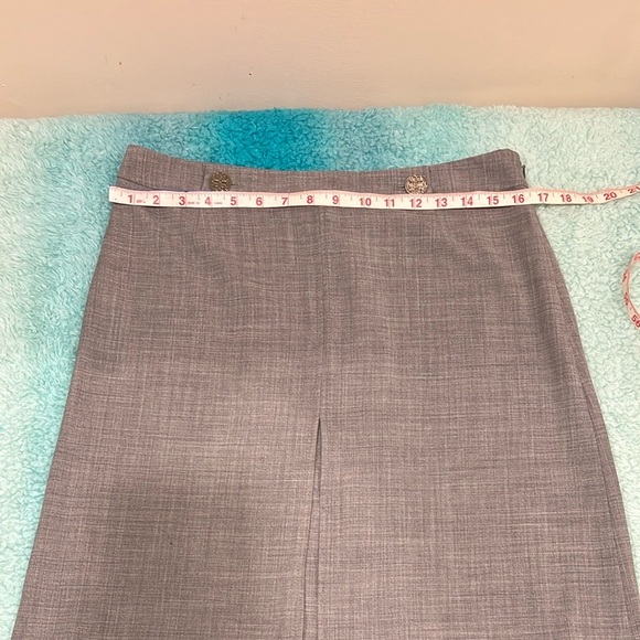🔥Tory Burch Gray Knee-Length Skirt with Front Slit🔥 - Picture 4 of 6